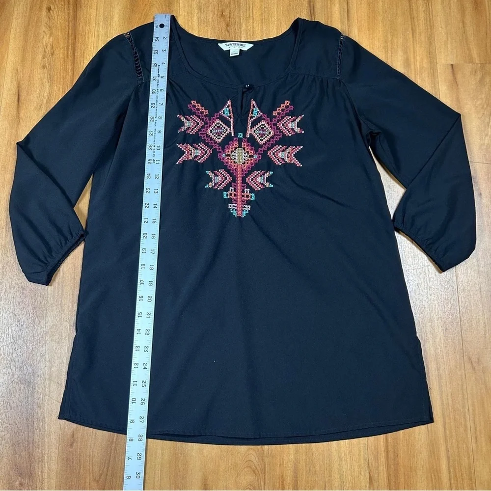 Tantrums Black Graphic 3/4 Sleeve Blouse‎